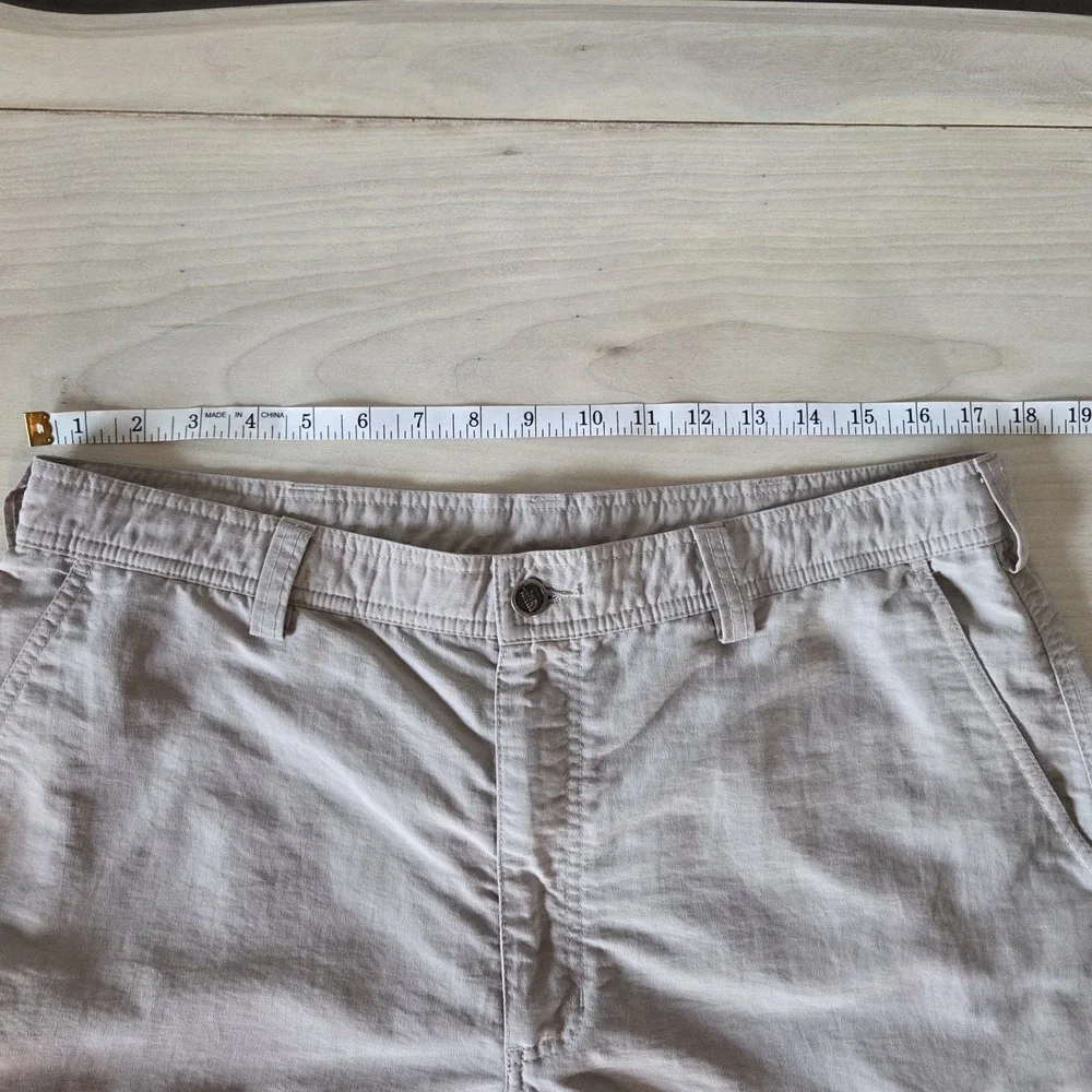 The North Face Men's Paramount Hiking Cargo Shorts Khaki Beige Nylon Trail Sz 36